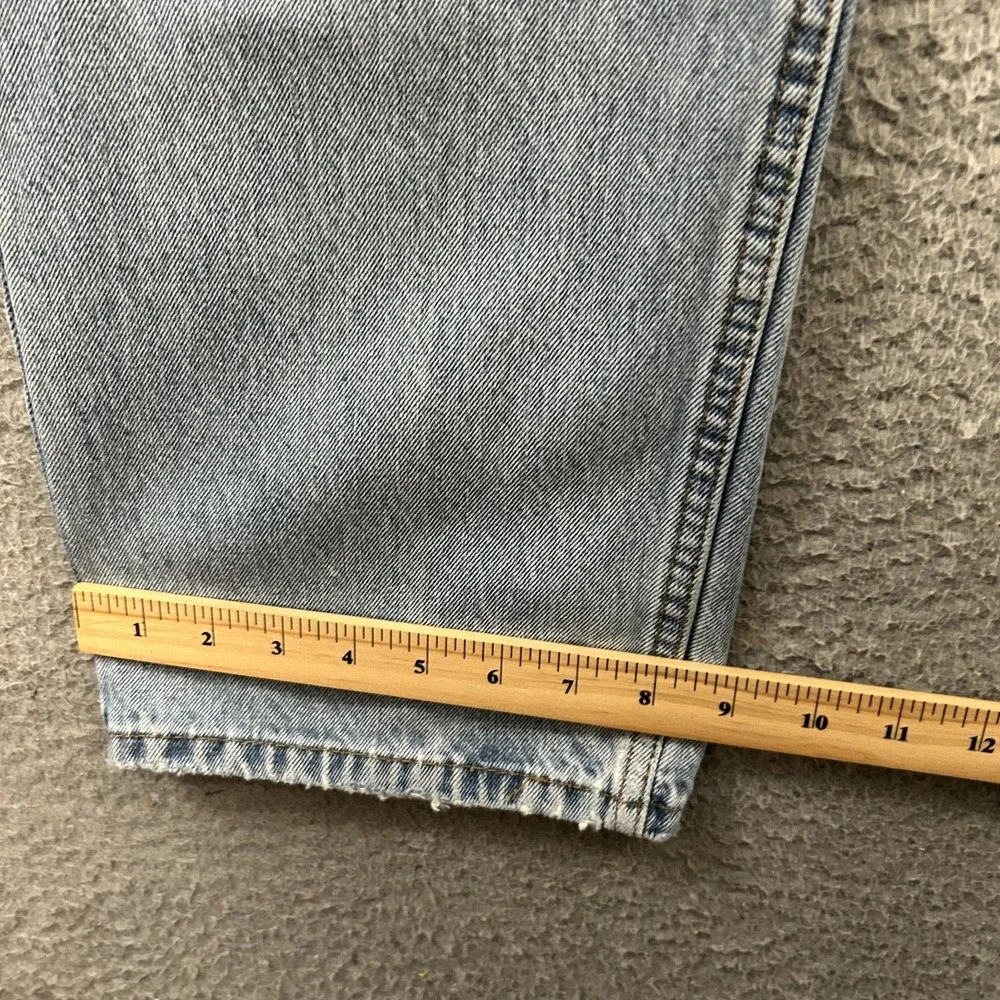 Levis Jeans Mens 36x30 Blue Denim 550 Relaxed Fit Tapered Leg Cotton Light Wash